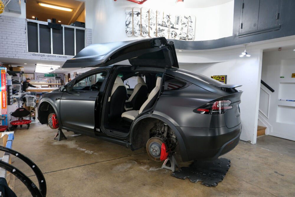 tesla model x - satin black metallic